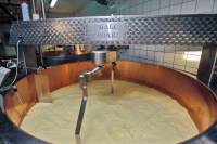 Fabrication du fromage de Comté - Cuve en cuivre